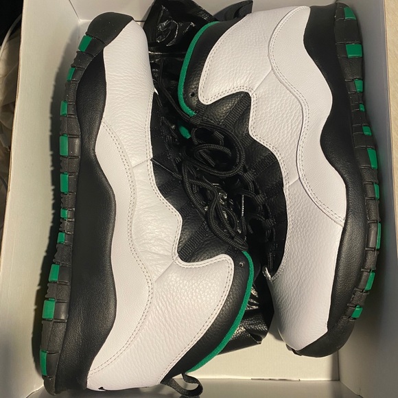 Celtic retro 10